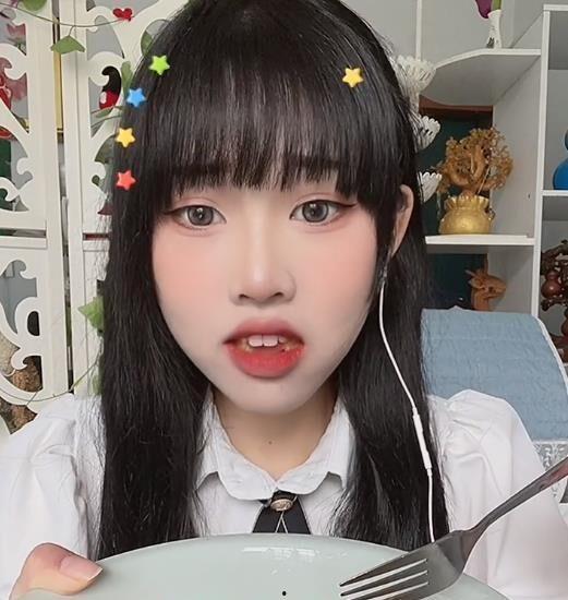 桃桃娱乐酱疯狂吃瓜,揭秘娱乐圈幕后真相