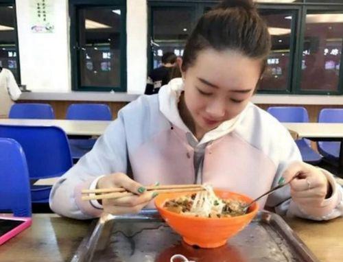 娱乐吃瓜酱独生子女特征,娱乐吃瓜酱的独特风采